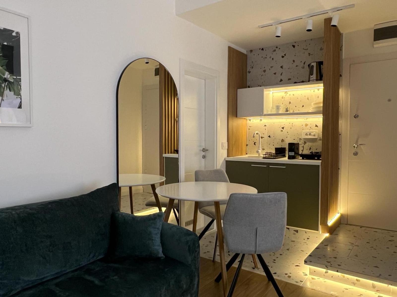 Red Riding Hood Apartment Belgrad Exterior foto